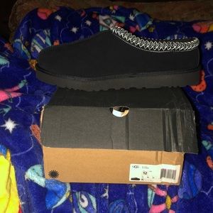 Brand new never worn Tasman UGGS. Men size 12.